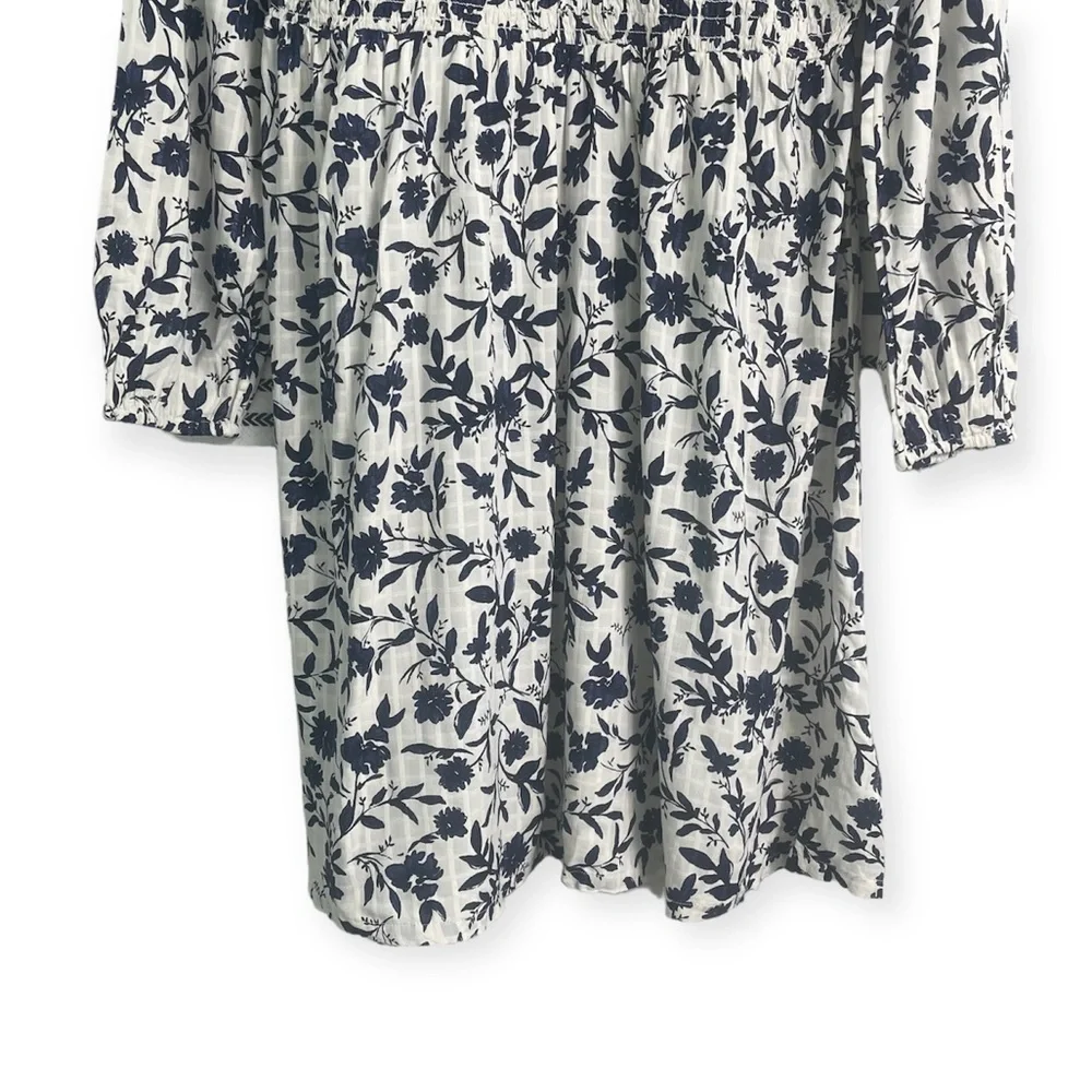 Old Navy Smocked V- Neck Floral Print Feminine Boho Dress Size Medium - Picture 5 of 11